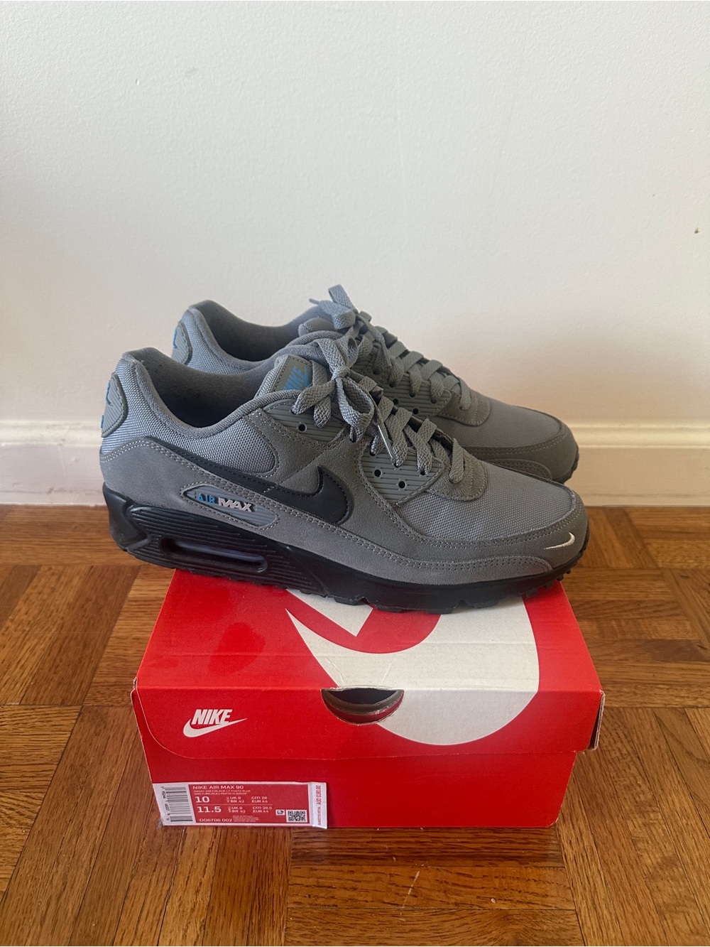 Nike Air Max 90 Men's Sneakers - Grey/Black - Size 10 - Like New - RARE